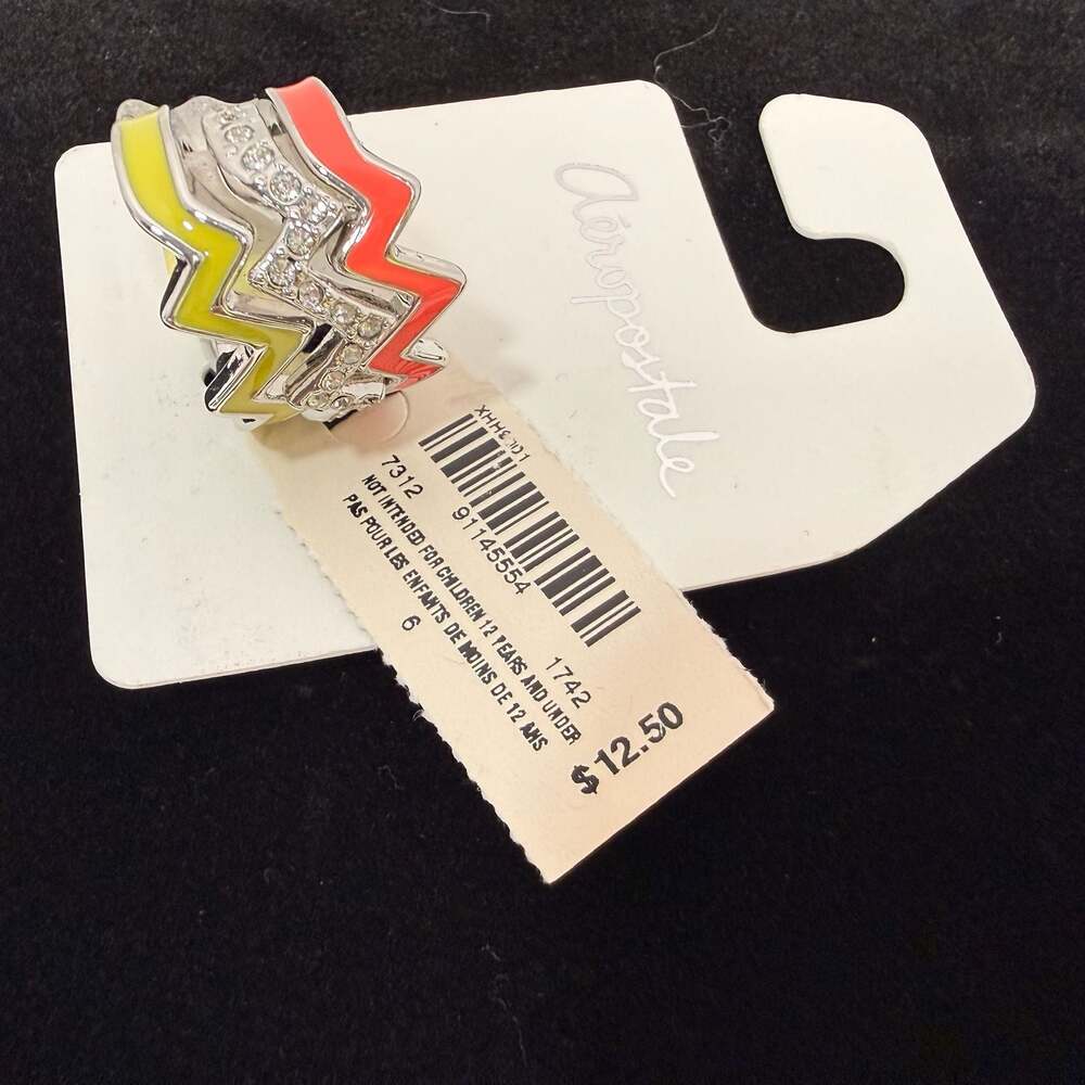 Aeropostale Zig Zag Enamel and Rhinestone Ring Size 6